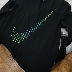 NWT - Men’s XL Nike Shirt - Long Sleeve